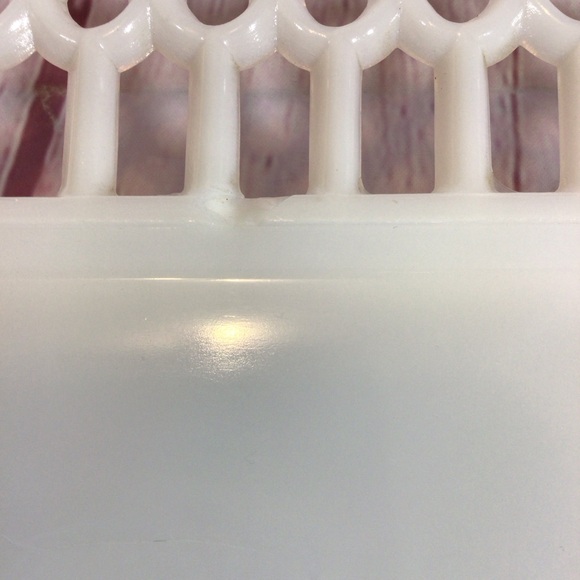 Vintage Westmoreland White Milk Glass Reticulated Square Plate - Picture 5 of 6